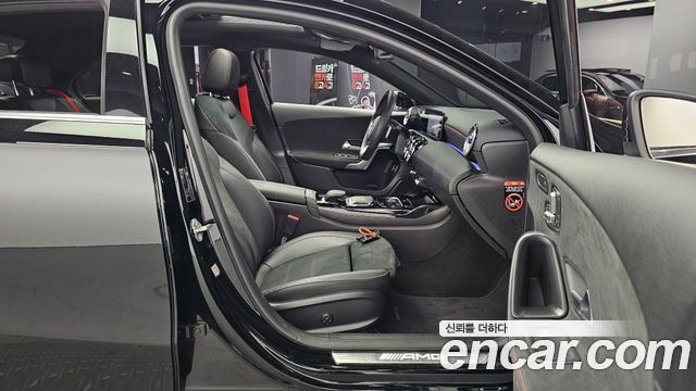 Mercedes-Benz A-Class 2021 — photo 12