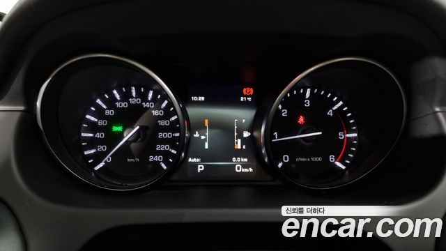 Land Rover Discovery Sport 2016 — photo 8