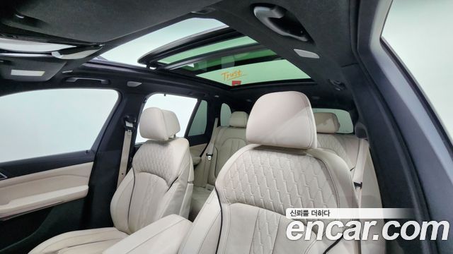 BMW X5 2021 — photo 12