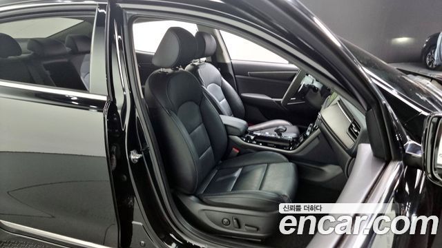 Kia K7 2020 — photo 12