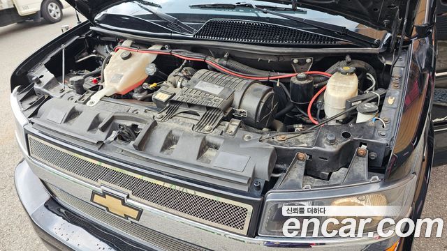 Chevrolet Express Van 2017 — photo 6