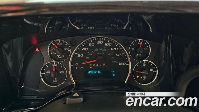 Chevrolet Express Van 2017 — photo 8