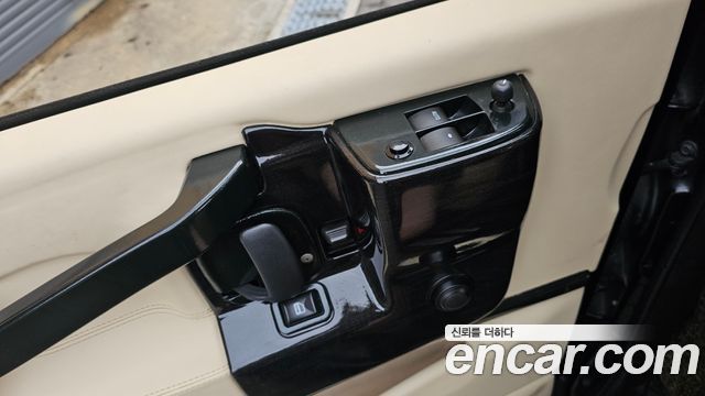 Chevrolet Express Van 2017 — photo 9
