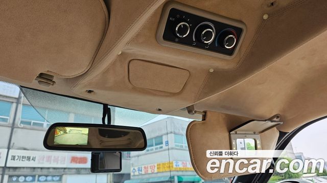 Chevrolet Express Van 2017 — photo 17