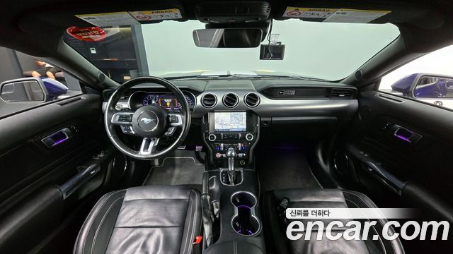 Ford Mustang 2020 — photo 7