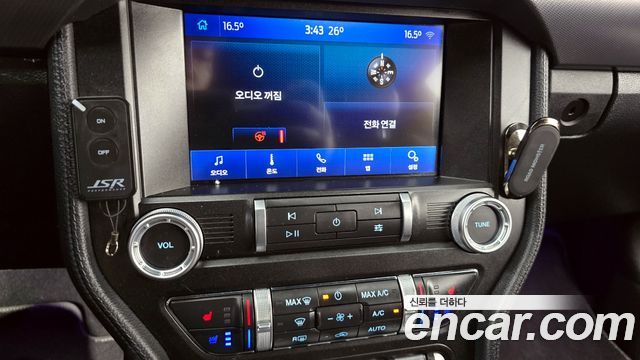 Ford Mustang 2020 — photo 16