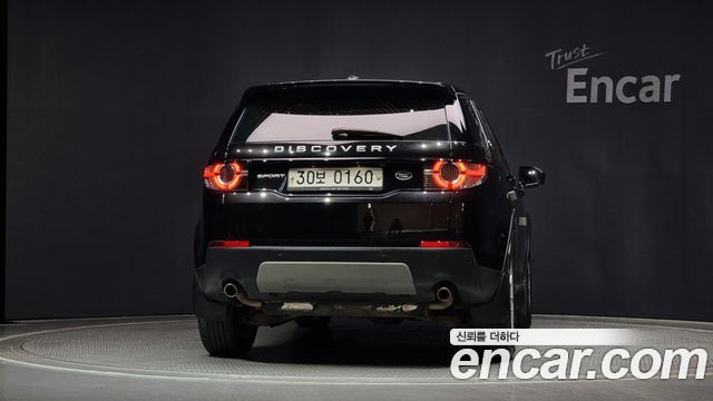 Land Rover Discovery Sport 2016 — photo 4