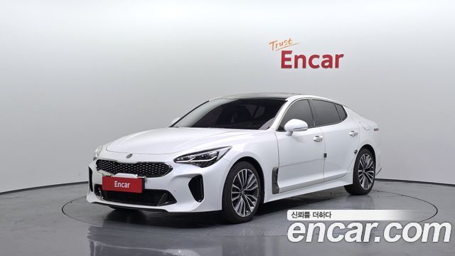 Kia Stinger 2018 — photo 1