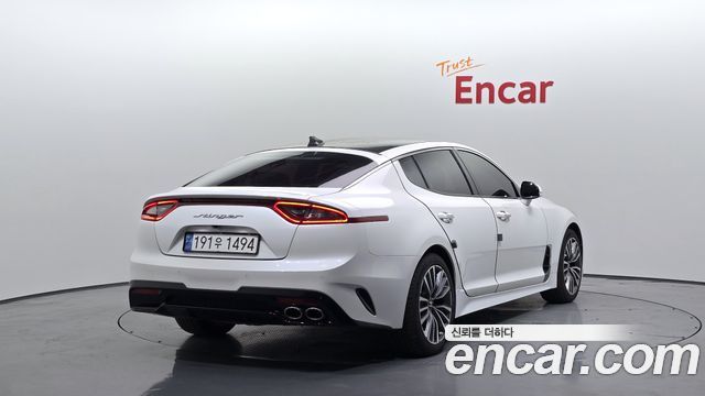 Kia Stinger 2018 — photo 2