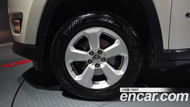 Jeep Compass 2019 — photo 5