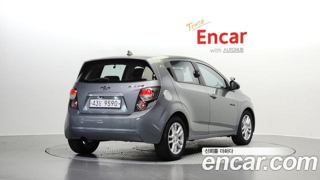 Chevrolet Korea Aveo 2012 — photo 2