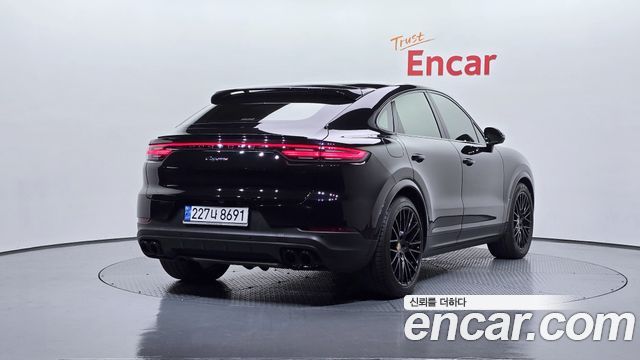 Porsche Cayenne 2020 — photo 2