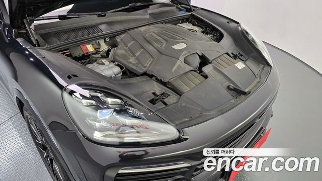 Porsche Cayenne 2020 — photo 6