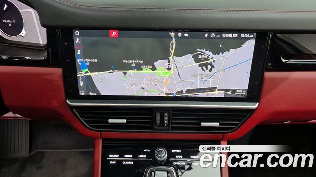 Porsche Cayenne 2020 — photo 15