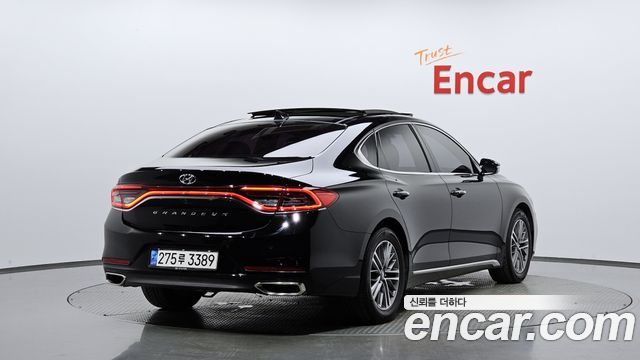 Hyundai Grandeur 2018 — photo 2