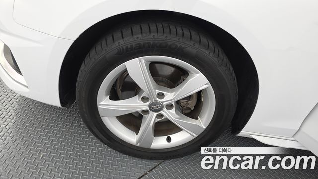 Audi A4 2021 — photo 5