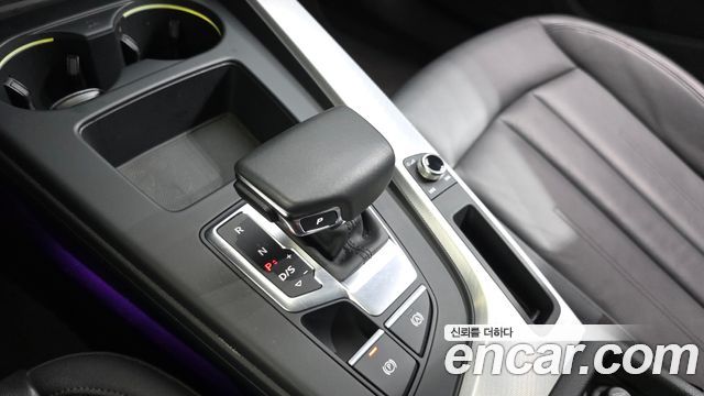 Audi A4 2021 — photo 9