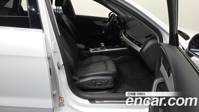 Audi A4 2021 — photo 11