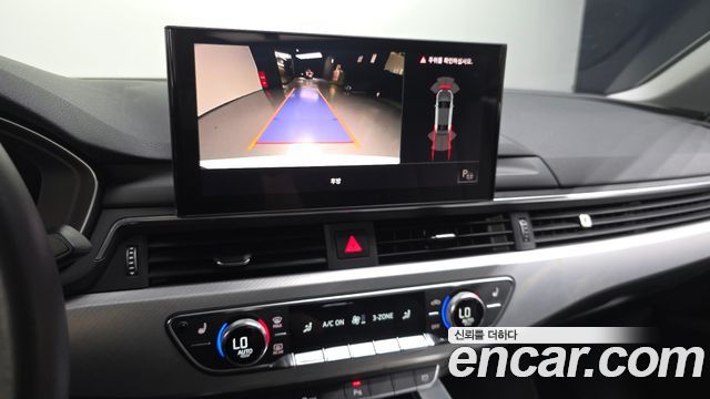 Audi A4 2021 — photo 15