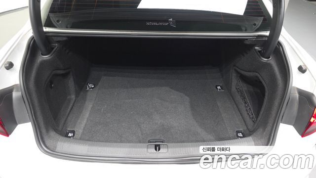Audi A4 2021 — photo 20