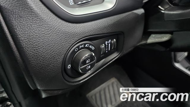 Jeep Renegade 2021 — photo 19