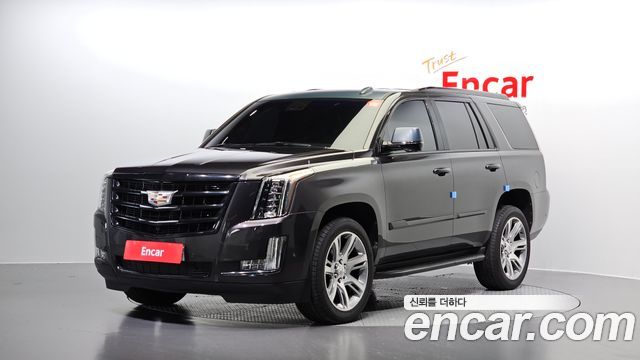 Cadillac Escalade 2018 — photo 1