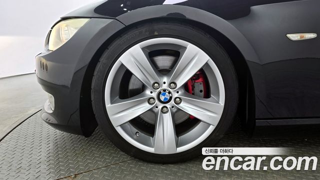 BMW 3-Series 2010 — photo 5