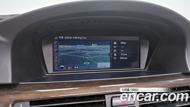 BMW 3-Series 2010 — photo 17