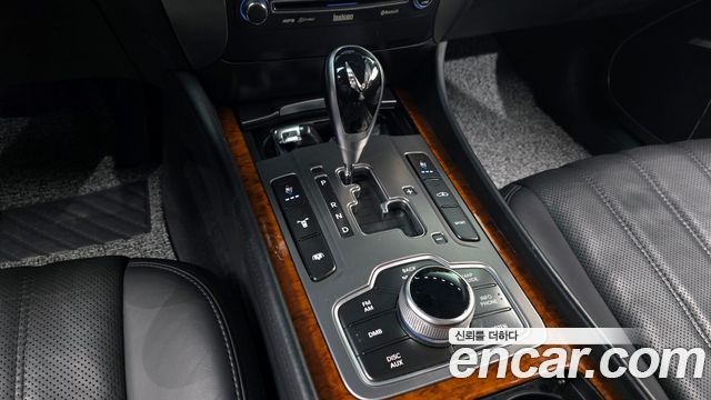 Hyundai Equus 2012 — photo 9