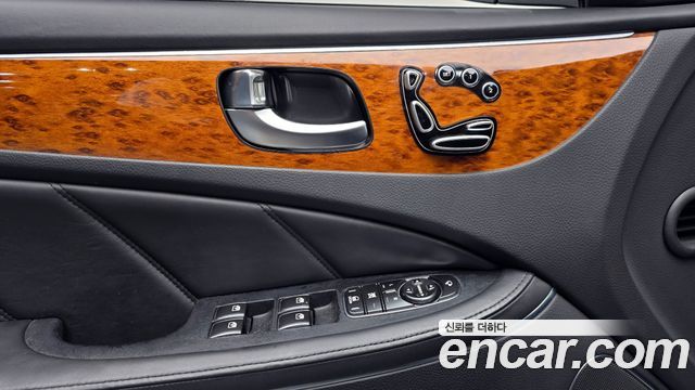 Hyundai Equus 2012 — photo 18