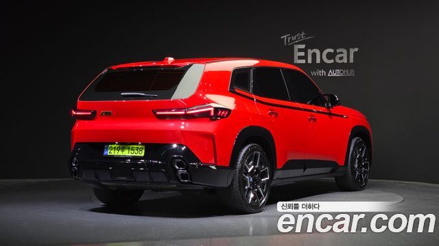 BMW XM 2023 — photo 2