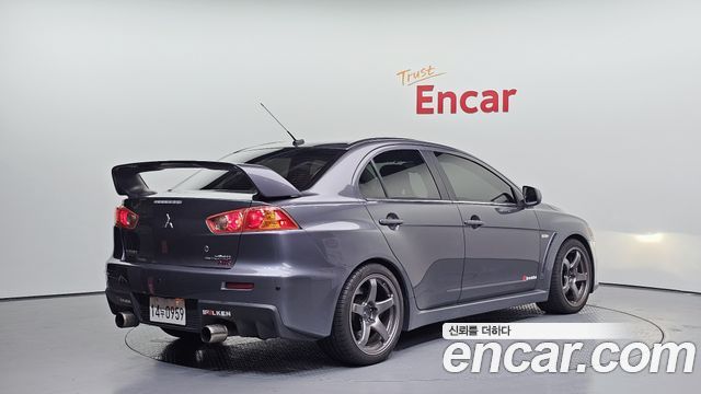 Mitsubishi Lancer Evolution 2008 — photo 2