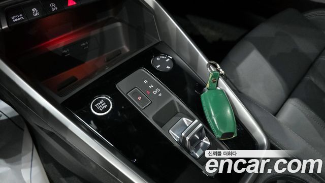 Audi A3 2023 — photo 9