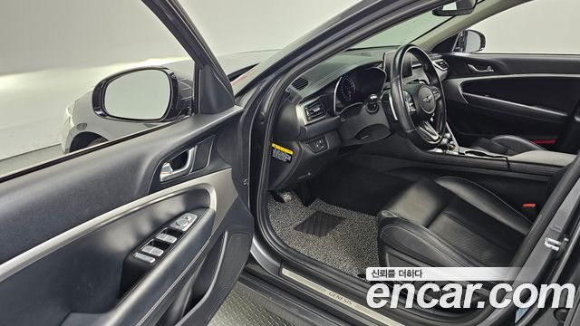 Genesis G70 2018 — photo 11