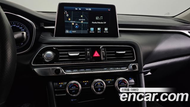Genesis G70 2018 — photo 15