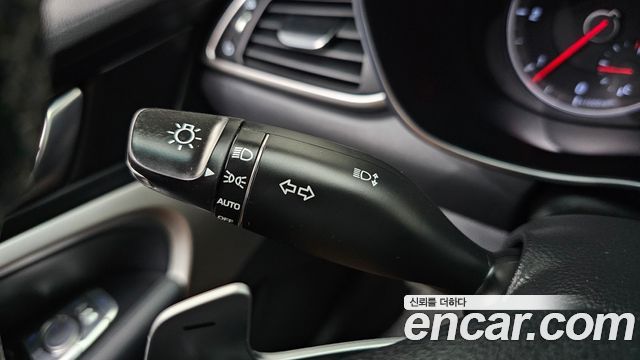 Genesis G70 2018 — photo 18