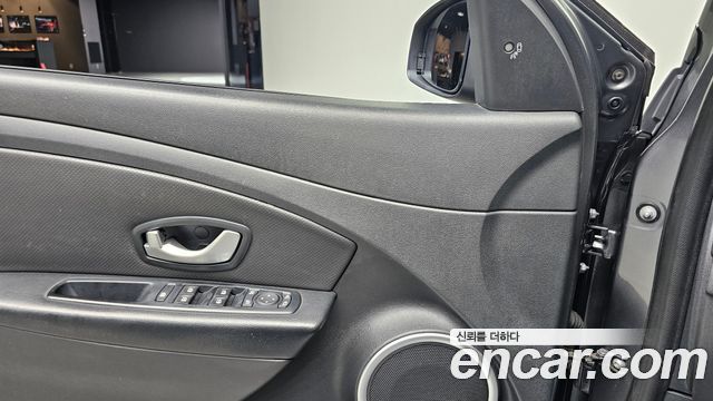 Renault Korea SM3 2017 — photo 14