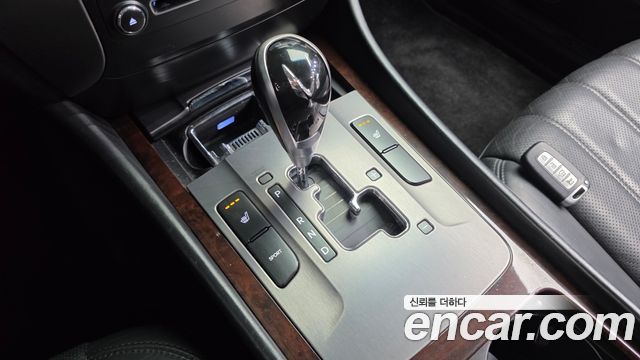 Hyundai Equus 2012 — photo 9