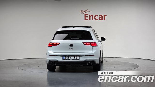 Volkswagen Golf 2024 — photo 4