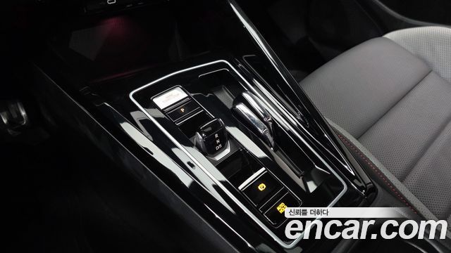 Volkswagen Golf 2024 — photo 9