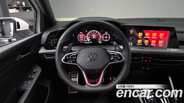 Volkswagen Golf 2024 — photo 13