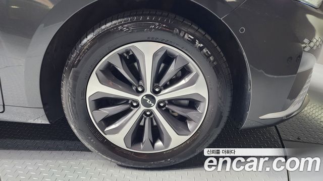 Kia K8 2023 — photo 5