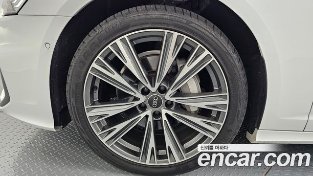Audi A6 2023 — photo 5