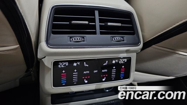 Audi A6 2023 — photo 17