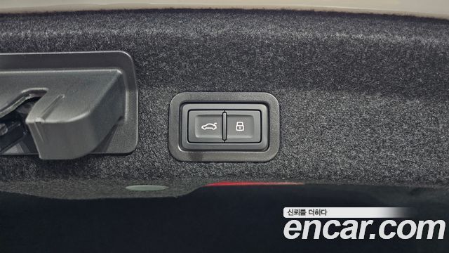 Audi A6 2023 — photo 20