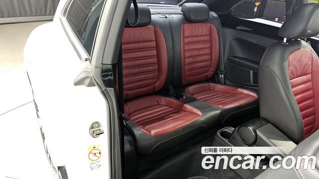 Volkswagen Beatle 2013 — photo 12