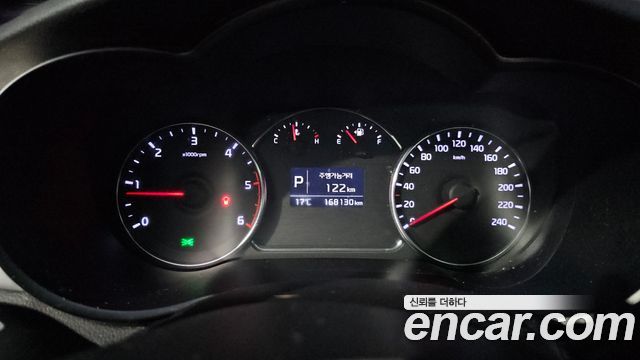 Kia Carens 2014 — photo 8