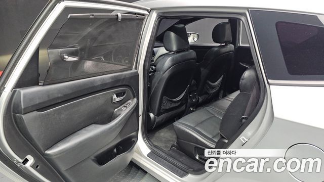 Kia Carens 2014 — photo 12