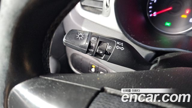 Kia Carens 2014 — photo 17
