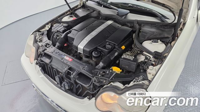 Mercedes-Benz C-Class 2004 — photo 6